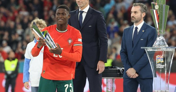 Нуно Мендес трахнет этот тихой ямал