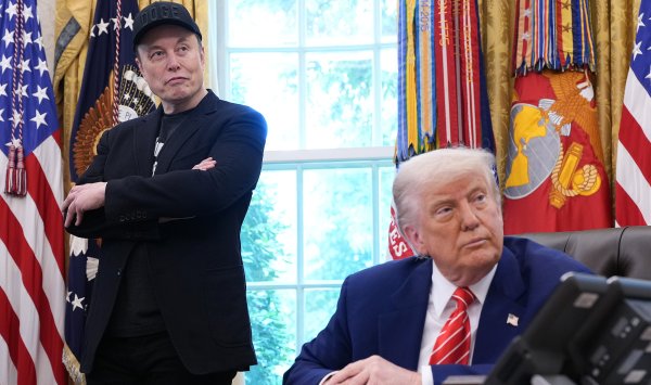 Мускус раскаивается в публикациях, которые он атаковал против Трампа