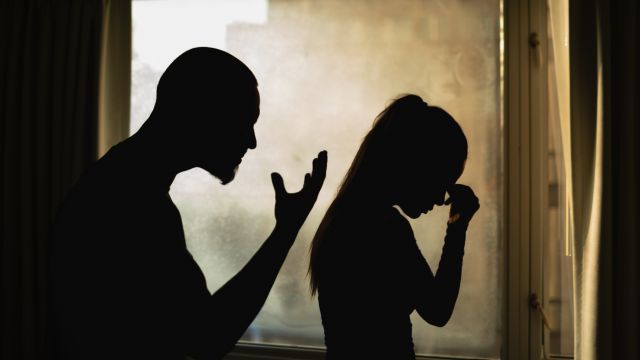 74% жертв насилия в семье считают, что институты закрывают глаза