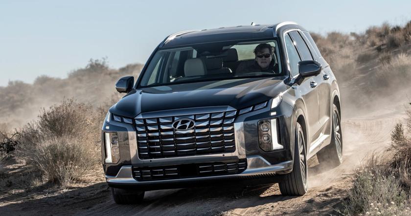 Владельцы Hyundai Palisade жалуются: внедорожник «слайды» на нарушения и не хотят тормозить