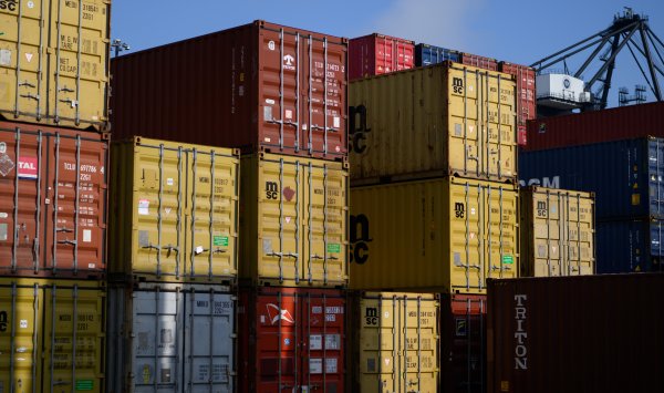 Китай обвинил США в нарушении торгового соглашения и пообещал жесткий ответ