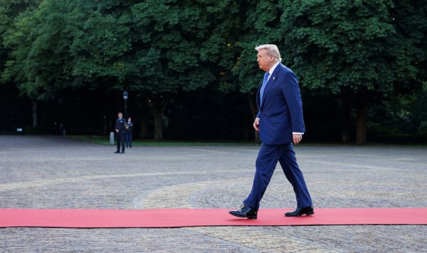 Трамп сталкивается с двумя неделями с крайним сроком налогов и торговли