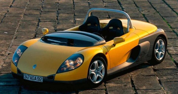 Самую странную Renault в истории исполнилось 30 лет