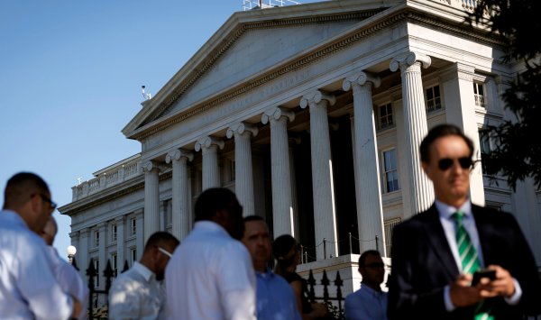 «Самые необычные связи» превращает обычный аукцион в решающий тест для Соединенных Штатов