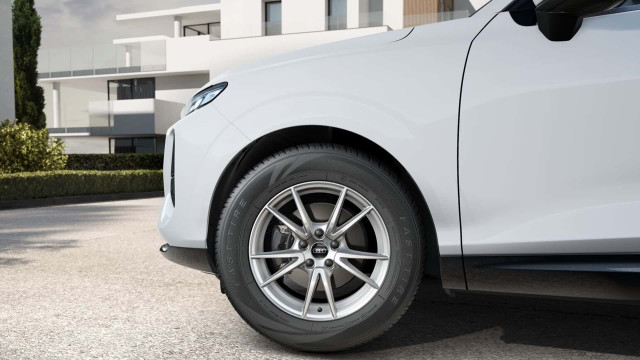 Audi Q3 - базовая версия