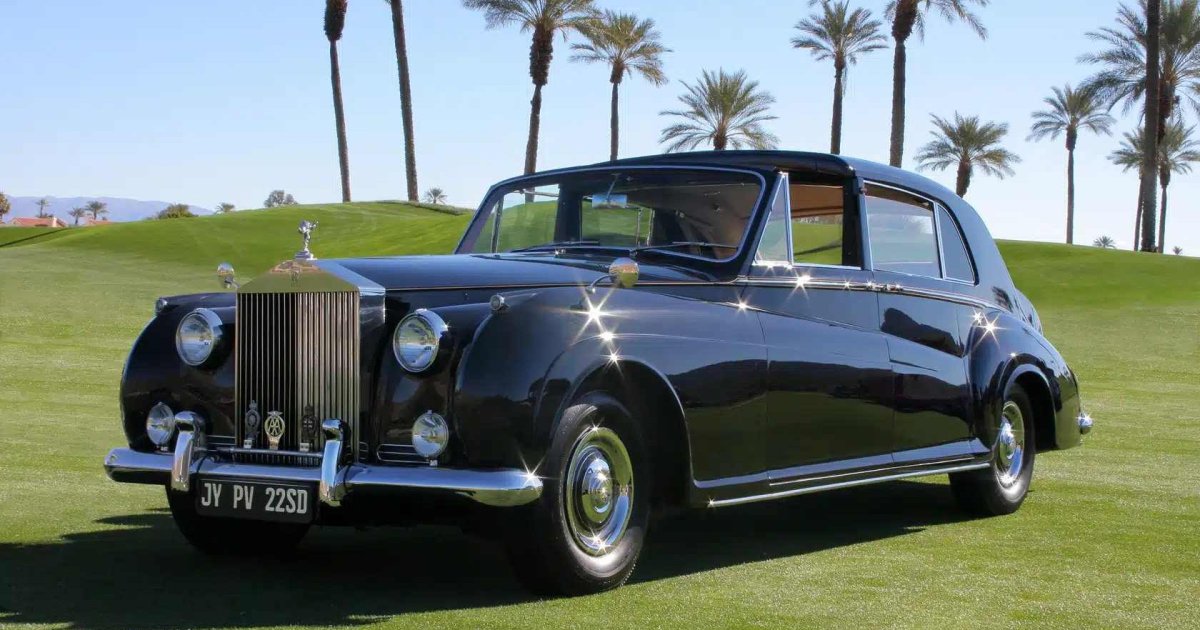 Легендарный актер забывает Rolls-Royce на парковке на 25 лет