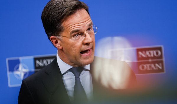 НАТО принимает планы по увеличению силы в рамках цели стоимости