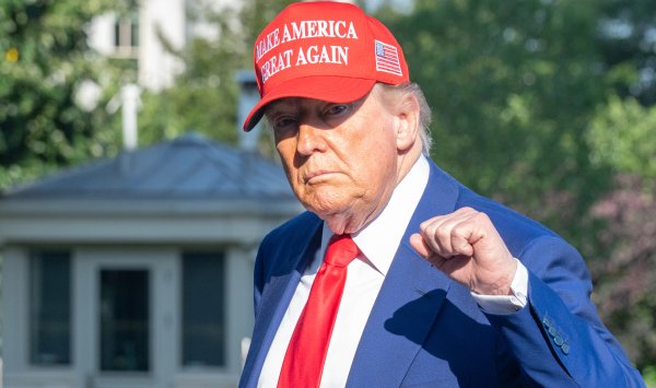 Трамп заставляет Иран заключать мир, угрожая большему количеству американских инсультов