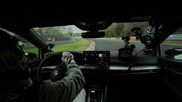 VW Golf GTI Edition 50