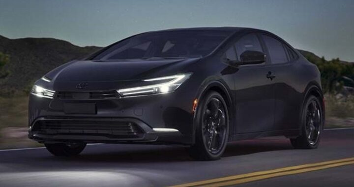 Toyota Prius получила 220 л.с. и дополнительную солнечную крышу