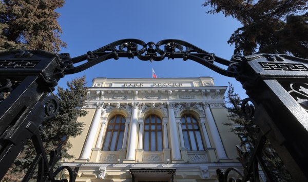 Россия снизила процентные ставки впервые с 2022 года по мере снижения инфляции