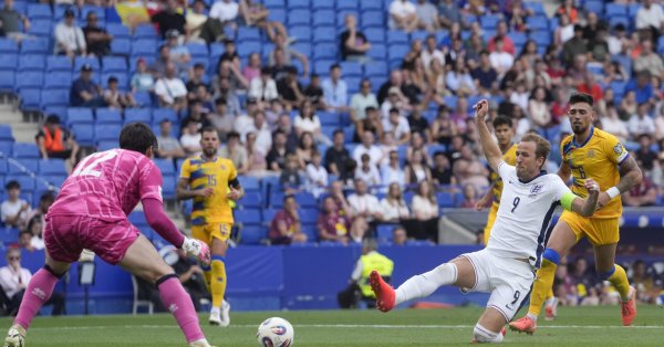 Третий успех для Англии в мировой квалификации