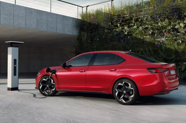 Skoda Superb Phev