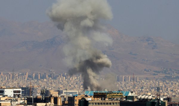 Израиль и Иран продолжали влияние, когда Трамп посылает смешанные сигналы