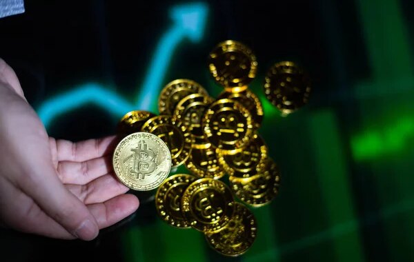 Биткойн -курс вернулся к росту