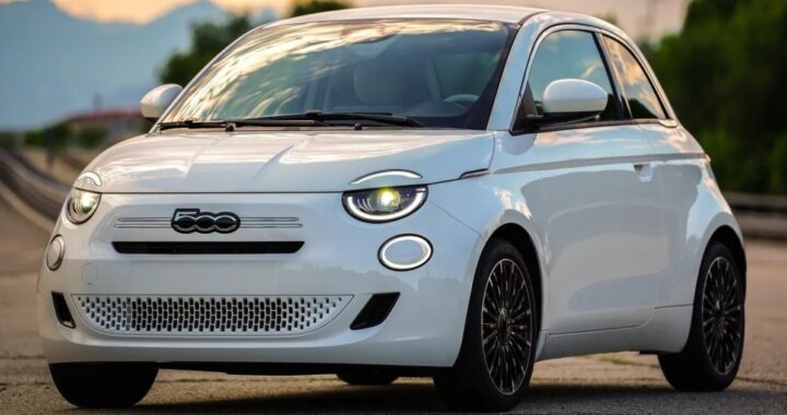 Fiat признал ошибку и вернул бензиновый двигатель на 500