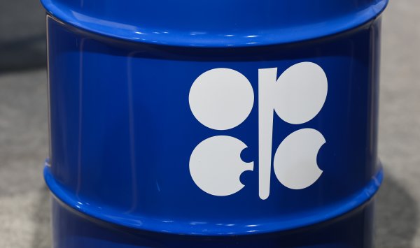 Рынок нефти наступает зимой, но он долго не спрос.