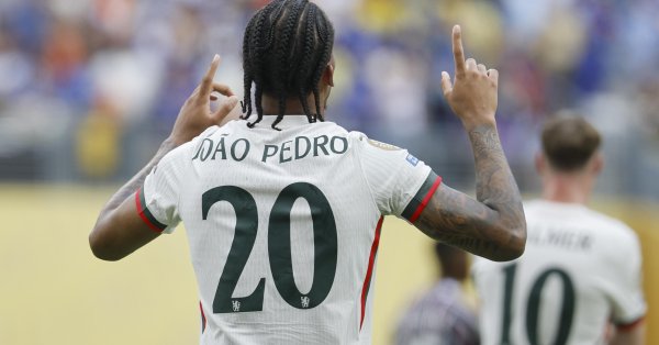 Жоао Педро сияла с двумя голами и оценил «Челси» в финале