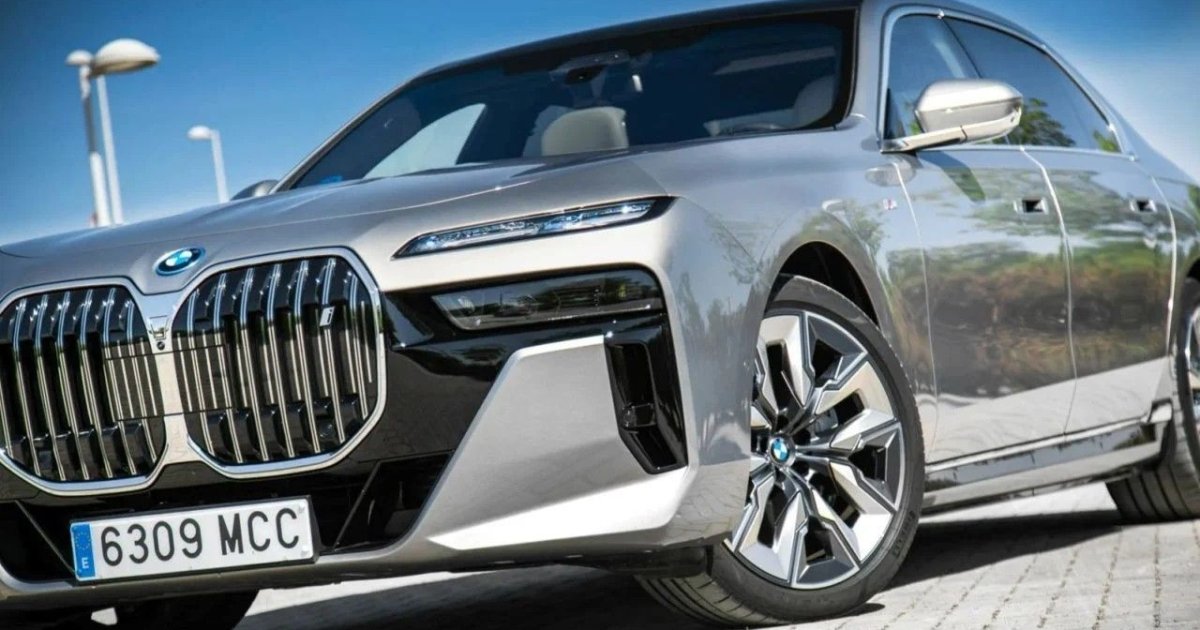 BMW объявила о стратегии автомобилей в Европе для "Crash"