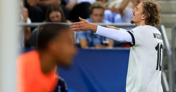 Мощная критика за боссов Штутгарта из -за Voltemade и Bawern