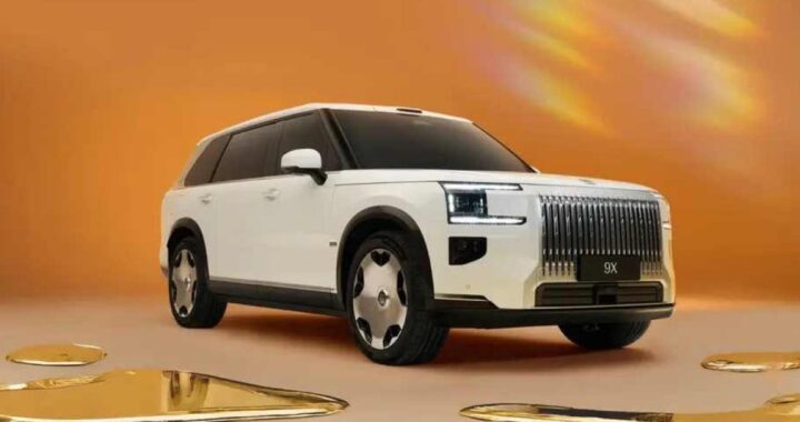 Вот как выглядит одна из самых роскошных китайских автомобилей внутри