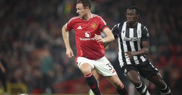 Записано 241 игра для Man United вышла на пенсию