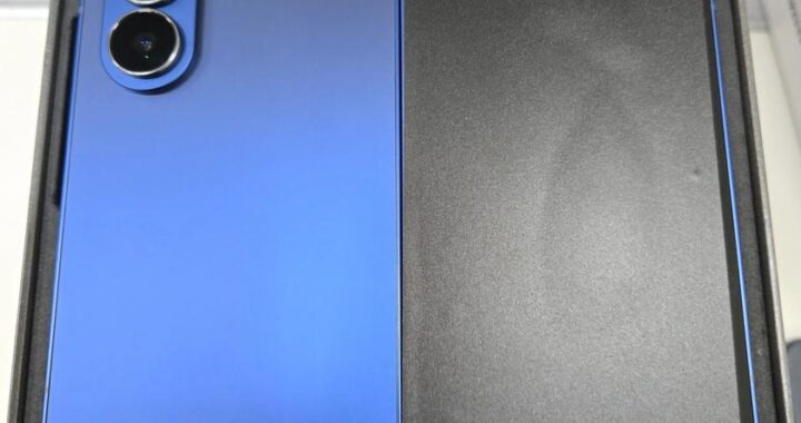 Samsung Galaxy Z Fold 7 Первые освещены в «Живых» фотографиях: более тонкий, легкий и новый цвет синей тени