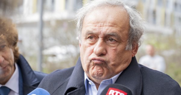 Выписан Мишель Платини, легенда осталась без ценных трофеев