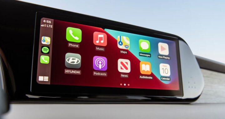 Другой ведущий производитель отказался от Apple Car Play
