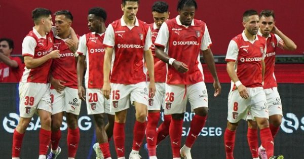 Официально! Брага усилился с игроком Barca для левски