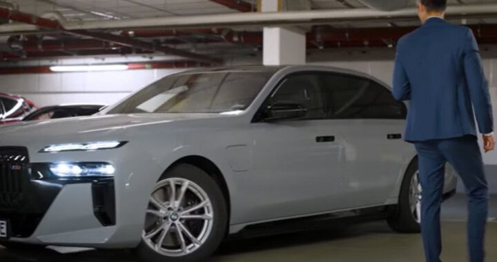 Как BMW облегчает маневрирование в узких пространствах