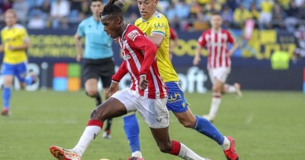 Как Нико Уильямс дважды высмеивал Барсу за деньги