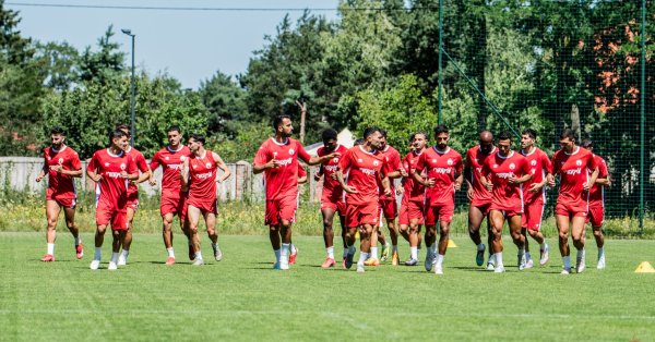 Apoel Beer Sheva пугает левски