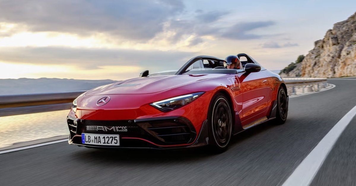 У первых Mercedes Mythos уже есть цена