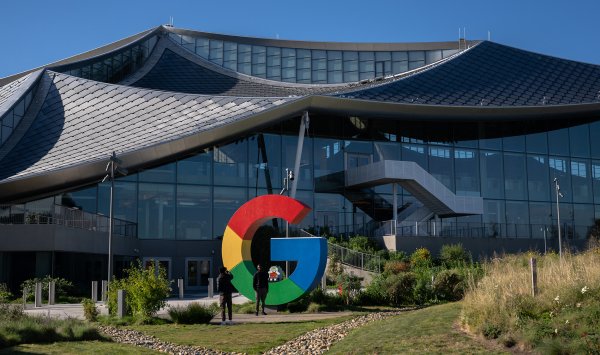 При поддержке AI и Cloud Services Alphabet резко увеличивает капитальные затраты