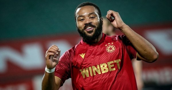 Фаэтон вспыхнул против расистов