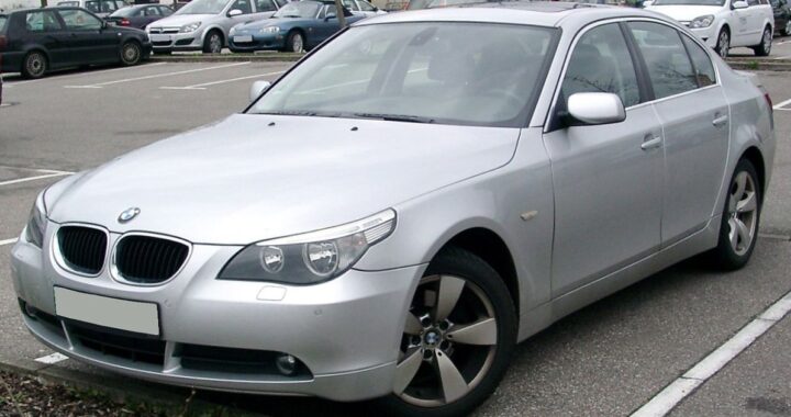 Каковы отношения BMW 5-серии (E60) с будущим автомобильного дизайна