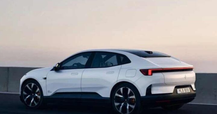 Автомобиль установлен на автомобили без заднего стекла