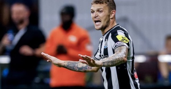 Ньюкасл Эйс изменял своей жене с порно -звездой + фото