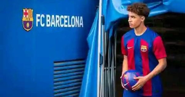 Официально: Штутгарт взял украшения Барсы