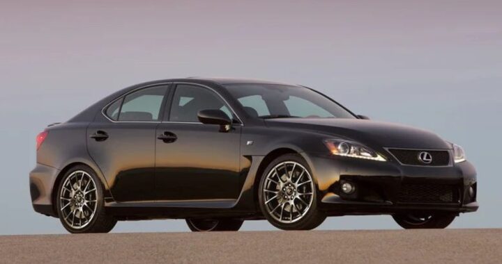 Что означает «F» в автомобилях Lexus?
