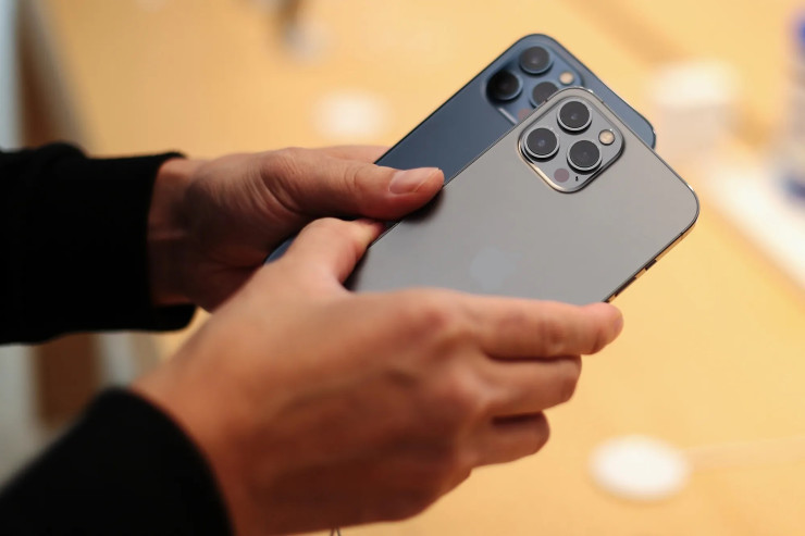 IPhone