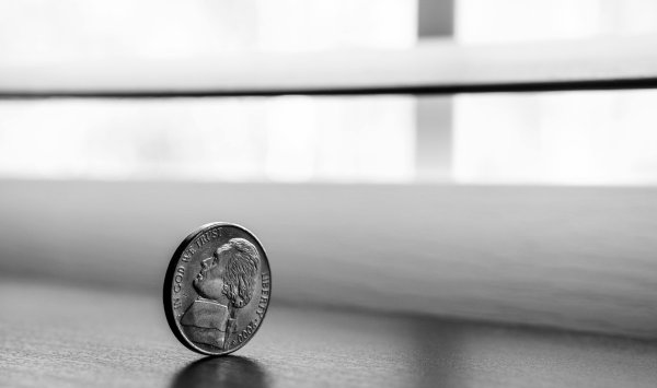 Макс Баклайян: Серебро может выросли на 600% в ближайшие годы