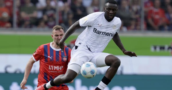 Bonifeys продолжает экзамены Милана