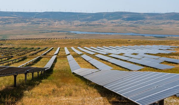 Sunotec и Sungrow будут реализовать крупные проекты хранения энергии в Болгарии