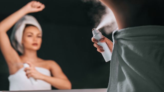 Дезодорант или антиперспирант для использования?