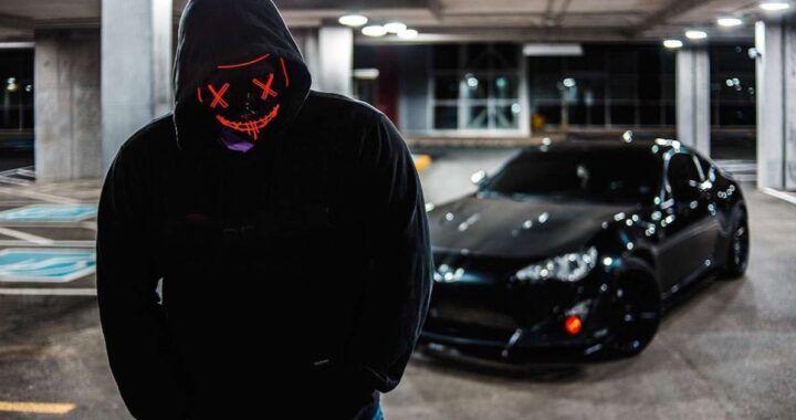 Новая схема преступности — блокировка автомобиля смартфоном