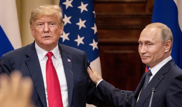 Путин снова перехитрит Трампа на собрании Аляски