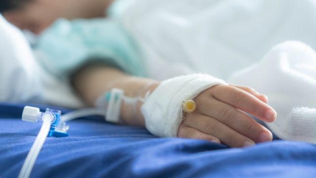 Первый ребенок с аллогенной трансплантацией был написан ISUL