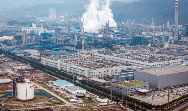 Импорт СПГ в Китай отметит снижение за десятый месяц подряд